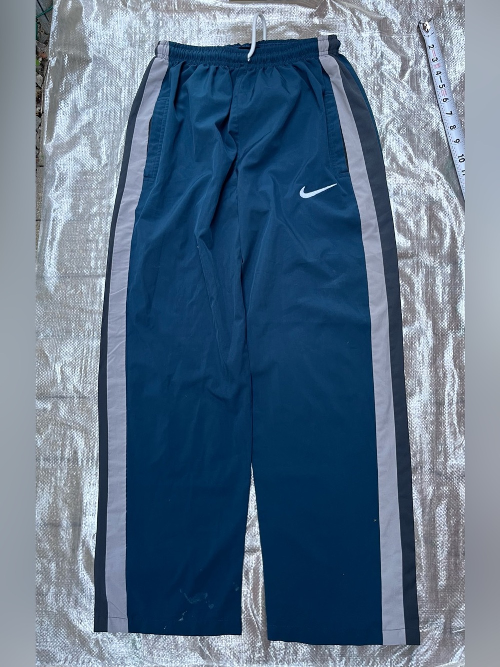 Nike men's track pant Sz
Small